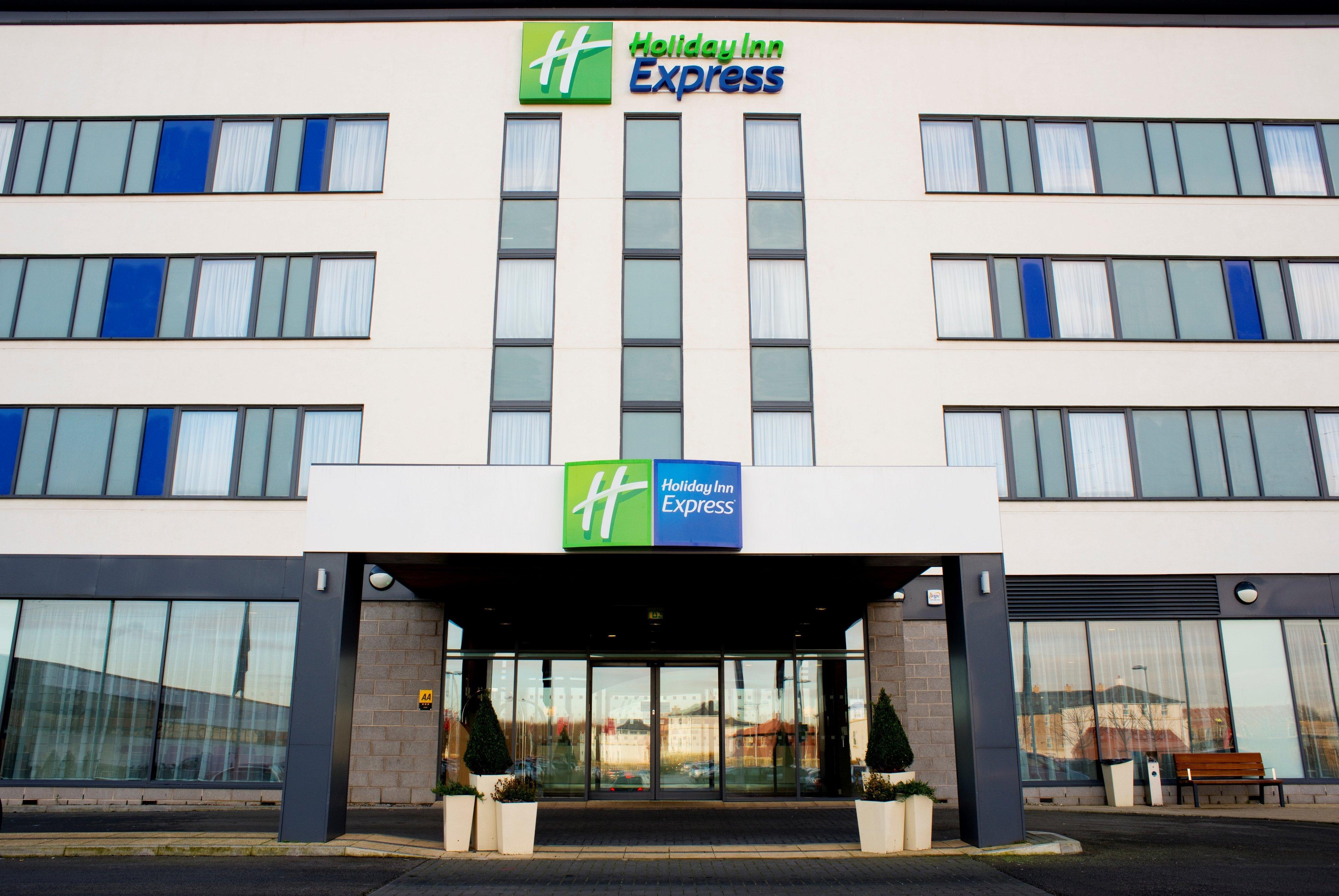 Holiday Inn Express Rotherham - North, An Ihg Hotel Exterior foto